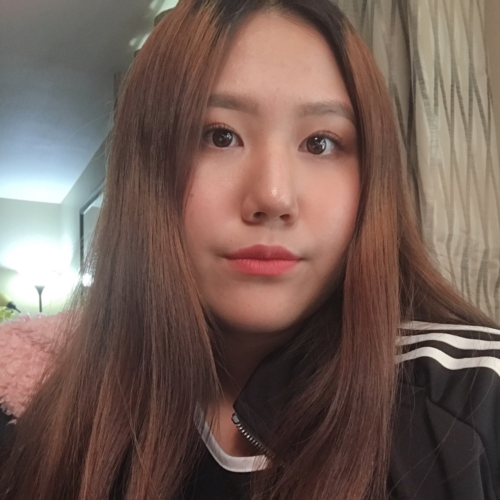 Meet your Posher, Rena